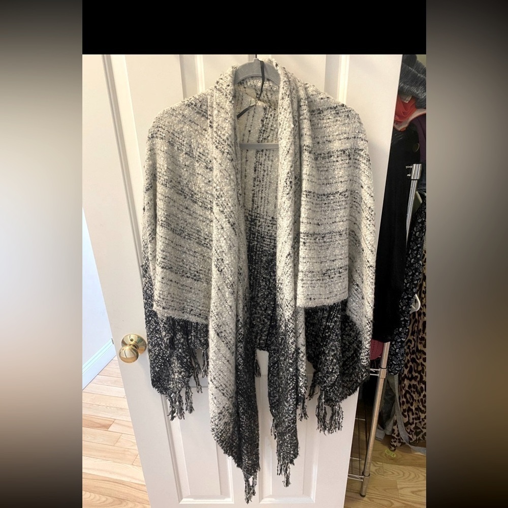 Black and silver sparkle poncho ✨